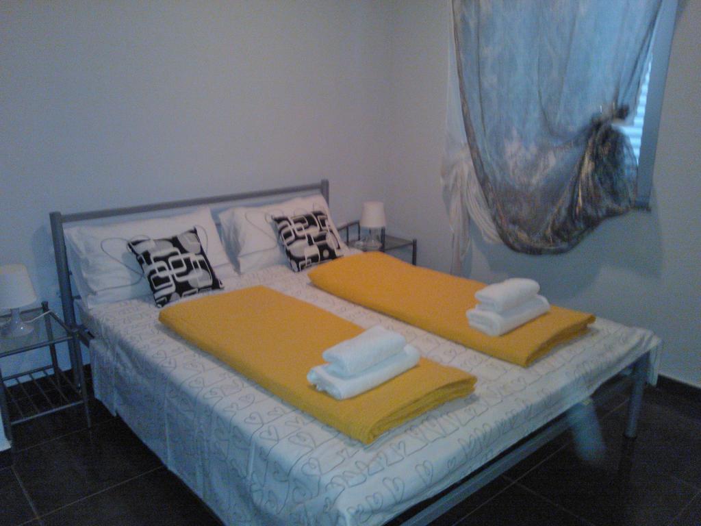 Apartments Jerine Tribalj 部屋 写真